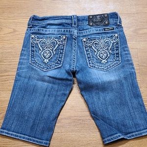 MISS ME VINTAGE JEANS SHORTS WOMEN'S 26x10 JUNIOR'S FADED, DISTRESSED BERMUDA